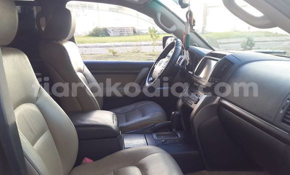 Acheter Occasion Voiture Toyota Land Cruiser Vert à Antananarivo, Analamanga Acheter Occasion Voiture Toyota Land Cruiser Vert à Antananarivo, Analamanga