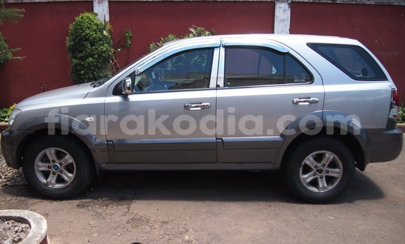 Acheter Occasion Voiture Kia Sorento Gris à Antananarivo, Analamanga Acheter Occasion Voiture Kia Sorento Gris à Antananarivo, Analamanga