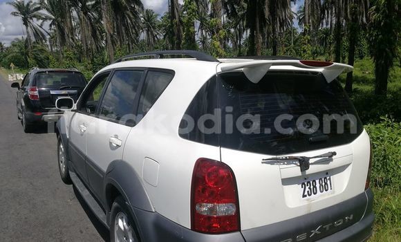 Acheter Occasion Voiture SsangYong Rexton Blanc à Antananarivo, Analamanga Acheter Occasion Voiture SsangYong Rexton Blanc à Antananarivo, Analamanga