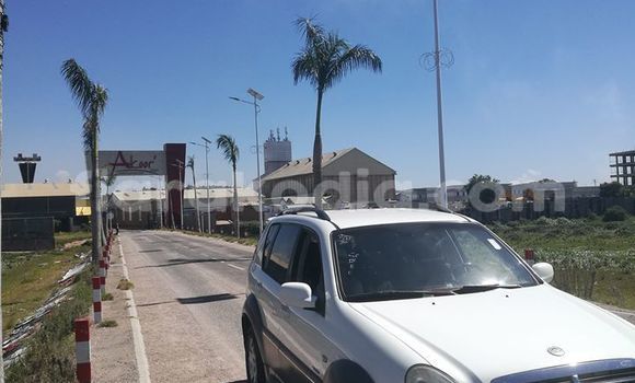 Acheter Occasion Voiture SsangYong Rexton Blanc à Antananarivo, Analamanga Acheter Occasion Voiture SsangYong Rexton Blanc à Antananarivo, Analamanga