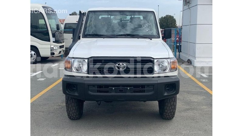 Big with watermark toyota land cruiser diana import dubai 5786