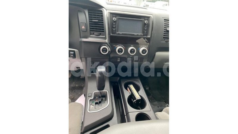 Big with watermark toyota sequoia diana import dubai 5798