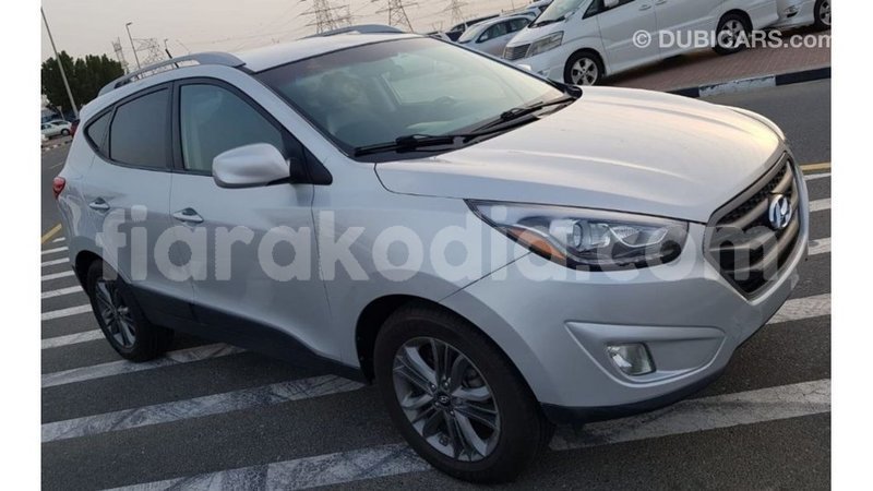 Big with watermark hyundai tucson diana import dubai 5816