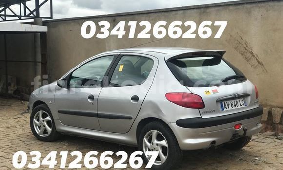 Hividy Peugeot 206 Silver Car in Antananarivo in Analamanga Hividy Peugeot 206 Silver Car in Antananarivo in Analamanga