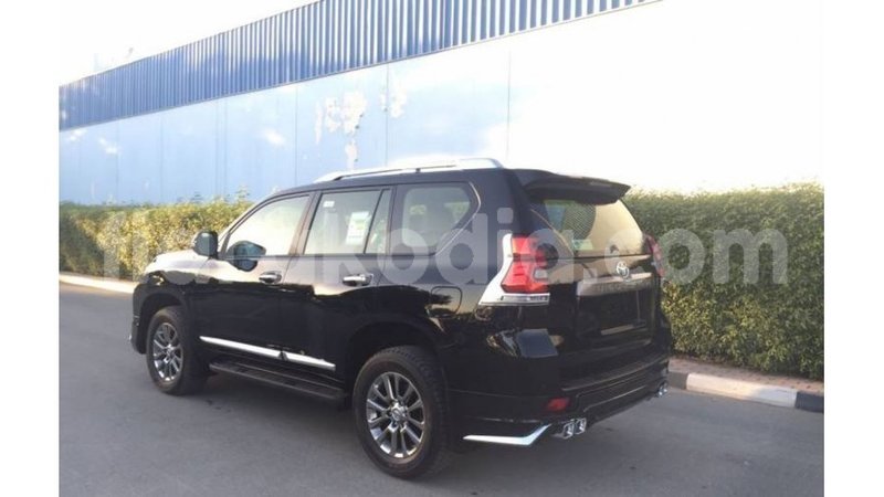 Big with watermark toyota prado diana import dubai 5838