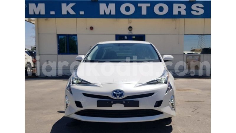 Big with watermark toyota prius diana import dubai 5844