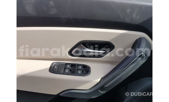 Hividy Renault 19 Green Car in Import - Dubai in Diana Hividy Renault 19 Green Car in Import - Dubai in Diana