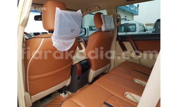 Hividy Toyota Prado fotsy Car in Import - Dubai in Diana Hividy Toyota Prado fotsy Car in Import - Dubai in Diana