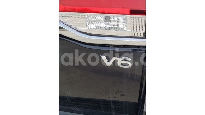 Big with watermark toyota land cruiser diana import dubai 5853