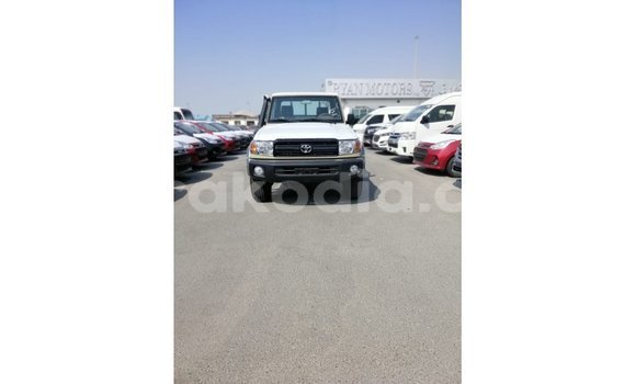 Hividy Toyota Land Cruiser beige Car in Import - Dubai in Diana Hividy Toyota Land Cruiser beige Car in Import - Dubai in Diana