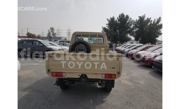 Hividy Toyota Land Cruiser beige Car in Import - Dubai in Diana Hividy Toyota Land Cruiser beige Car in Import - Dubai in Diana