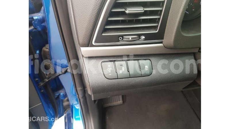 Big with watermark hyundai elantra diana import dubai 5859