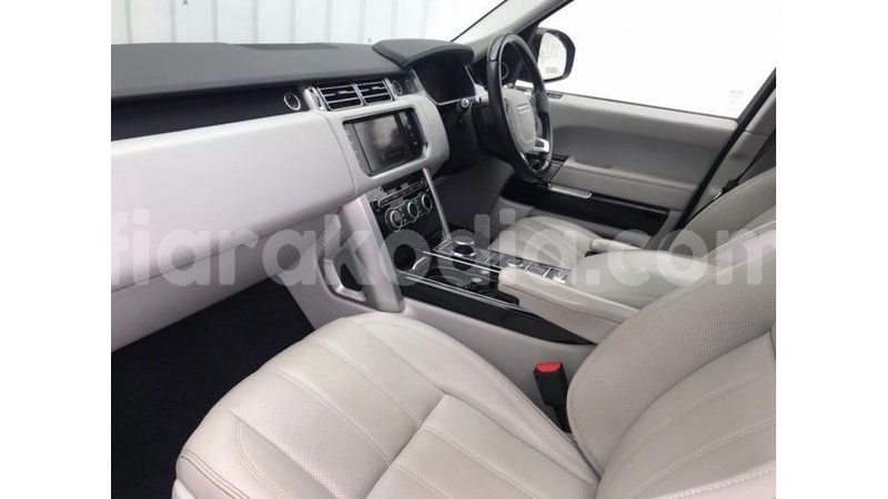 Big with watermark land rover range rover diana import dubai 5874