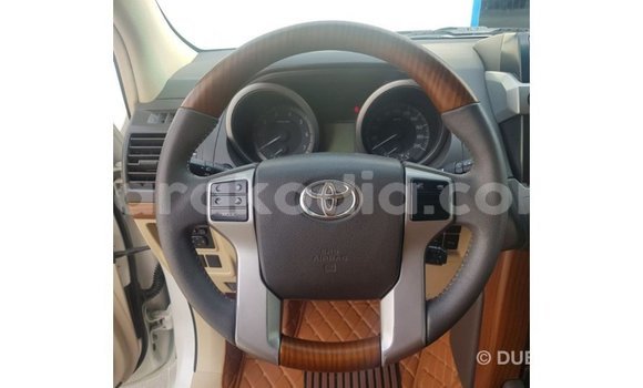 Hividy Toyota Land Cruiser fotsy Car in Import - Dubai in Diana Hividy Toyota Land Cruiser fotsy Car in Import - Dubai in Diana