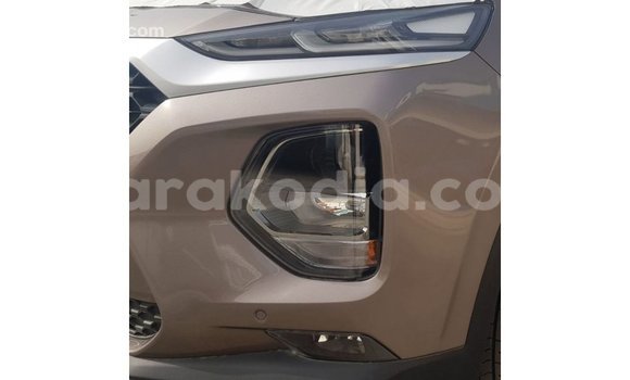 Hividy Hyundai Santa Fe Hafa Car in Import - Dubai in Diana Hividy Hyundai Santa Fe Hafa Car in Import - Dubai in Diana