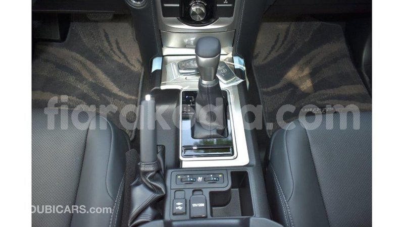 Big with watermark toyota prado diana import dubai 5917