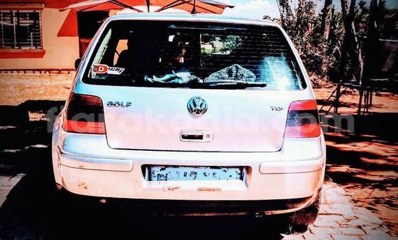 Acheter Occasion Voiture Volkswagen Golf Gris à Antananarivo au Analamanga Acheter Occasion Voiture Volkswagen Golf Gris à Antananarivo au Analamanga