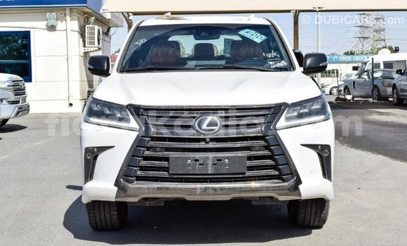 Acheter Import Voiture Lexus LX Blanc à Import - Dubai, Diana Acheter Import Voiture Lexus LX Blanc à Import - Dubai, Diana