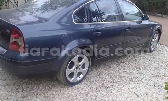 Acheter Occasion Voiture Volkswagen Passat Bleu à Antananarivo au Analamanga Acheter Occasion Voiture Volkswagen Passat Bleu à Antananarivo au Analamanga