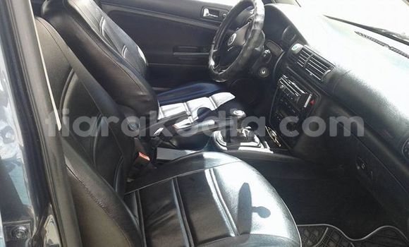 Buy Used Volkswagen Passat Blue Car in Antananarivo in Analamanga Buy Used Volkswagen Passat Blue Car in Antananarivo in Analamanga