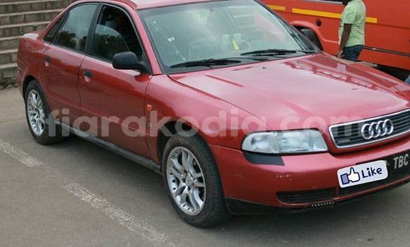 Acheter Occasion Voiture Audi A4 Rouge à Antananarivo au Analamanga Acheter Occasion Voiture Audi A4 Rouge à Antananarivo au Analamanga