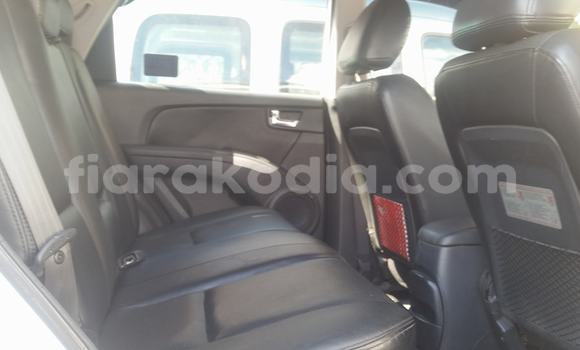 Acheter Occasion Voiture Kia Sportage Blanc à Antananarivo, Analamanga Acheter Occasion Voiture Kia Sportage Blanc à Antananarivo, Analamanga