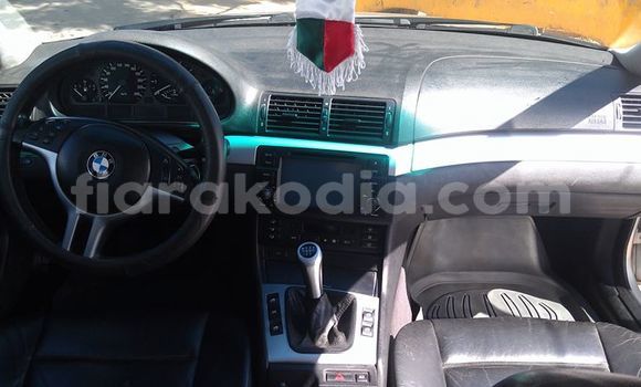 Acheter Occasion Voiture BMW 3–Series Gris à Antananarivo, Analamanga Acheter Occasion Voiture BMW 3–Series Gris à Antananarivo, Analamanga