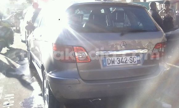 Buy Used Mercedes‒Benz C–Class Silver Car in Antananarivo in Analamanga