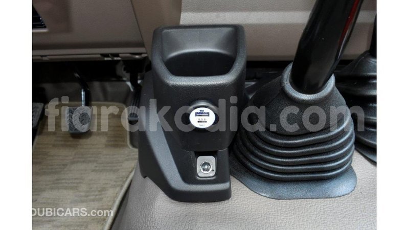 Big with watermark toyota land cruiser diana import dubai 5957