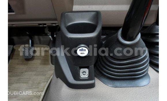 Buy Import Toyota Land Cruiser White Car in Import - Dubai in Diana Buy Import Toyota Land Cruiser White Car in Import - Dubai in Diana