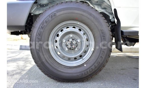 Buy Import Toyota Land Cruiser White Car in Import - Dubai in Diana Buy Import Toyota Land Cruiser White Car in Import - Dubai in Diana