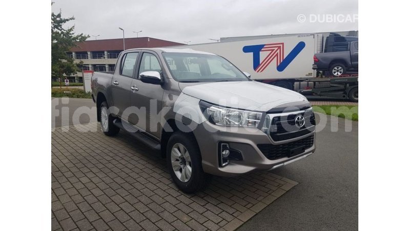 Big with watermark toyota hilux diana import dubai 5960