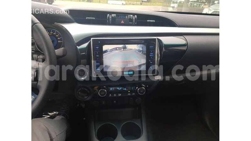 Big with watermark toyota hilux diana import dubai 5960