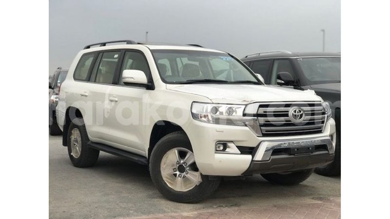 Big with watermark toyota land cruiser diana import dubai 5964