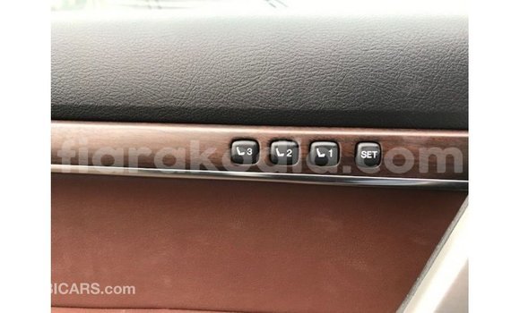 Acheter Import Voiture Toyota Land Cruiser Noir à Import - Dubai, Diana Acheter Import Voiture Toyota Land Cruiser Noir à Import - Dubai, Diana