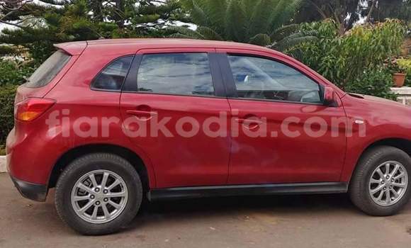 Acheter Occasion Voiture Mitsubishi Galant Rouge à Antananarivo, Analamanga