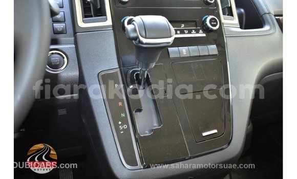 Buy Import Toyota Granvia White Car in Import - Dubai in Diana Buy Import Toyota Granvia White Car in Import - Dubai in Diana