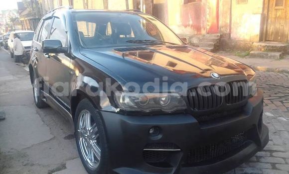 Hividy BMW X5 Black Car in Antananarivo in Analamanga Hividy BMW X5 Black Car in Antananarivo in Analamanga
