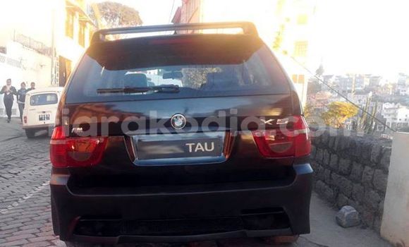 Hividy BMW X5 Black Car in Antananarivo in Analamanga Hividy BMW X5 Black Car in Antananarivo in Analamanga