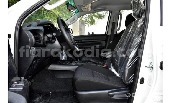 Buy Import Toyota Hilux White Car in Import - Dubai in Diana Buy Import Toyota Hilux White Car in Import - Dubai in Diana