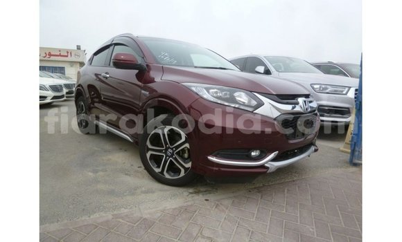Acheter Import Voiture Honda Vezel Rouge à Import - Dubai, Diana