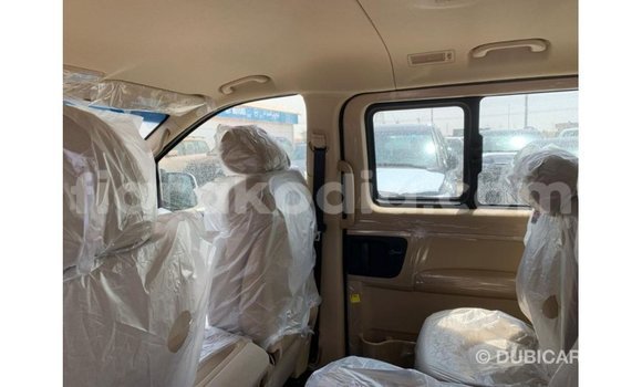 Acheter Import Voiture Hyundai Accent Blanc à Import - Dubai, Diana Acheter Import Voiture Hyundai Accent Blanc à Import - Dubai, Diana