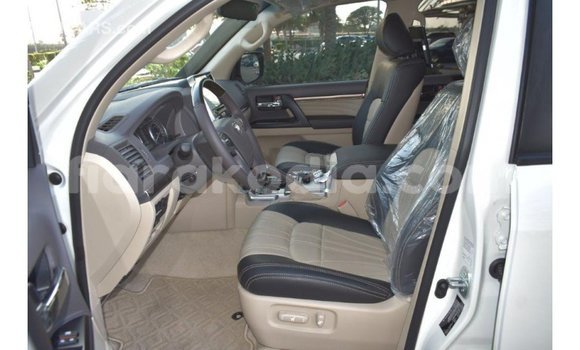 Buy Import Toyota Land Cruiser White Car in Import - Dubai in Diana Buy Import Toyota Land Cruiser White Car in Import - Dubai in Diana