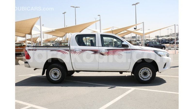 Big with watermark toyota hilux diana import dubai 5987