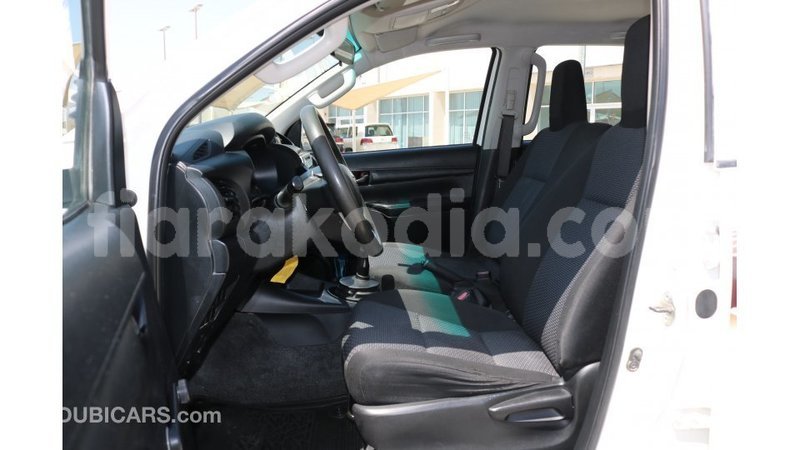 Big with watermark toyota hilux diana import dubai 5987