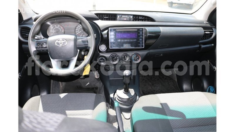 Big with watermark toyota hilux diana import dubai 5987