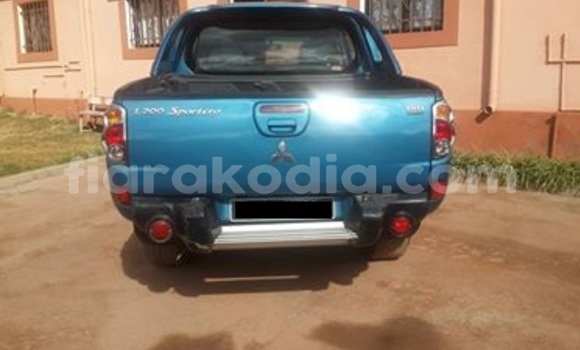 Acheter Occasion Voiture Mitsubishi L200 Bleu à Antananarivo, Analamanga
