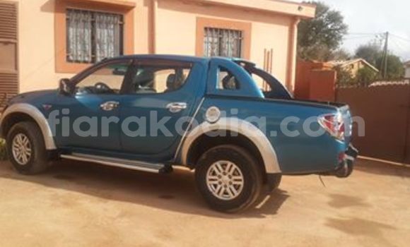 Hividy Mitsubishi L200 Blue Car in Antananarivo in Analamanga Hividy Mitsubishi L200 Blue Car in Antananarivo in Analamanga