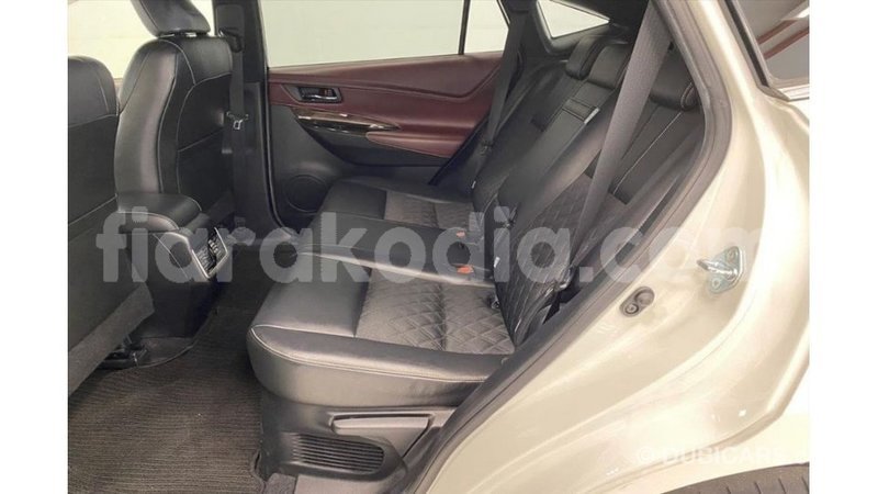 Big with watermark toyota harrier diana import dubai 5992