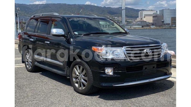 Big with watermark toyota land cruiser diana import dubai 5993